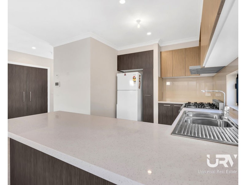 4 Turmeric Avenue, Mickleham VIC 3064