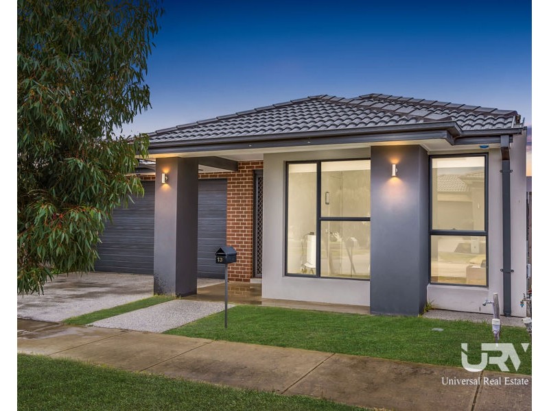 13 Martinshaw Road, Mickleham VIC 3064