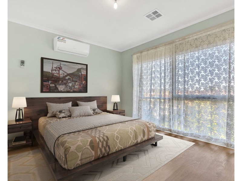 6 Banksia Place, Meadow Heights VIC 3048