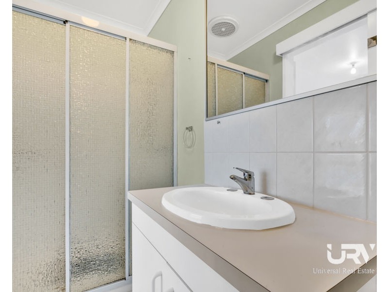 6 Banksia Place, Meadow Heights VIC 3048