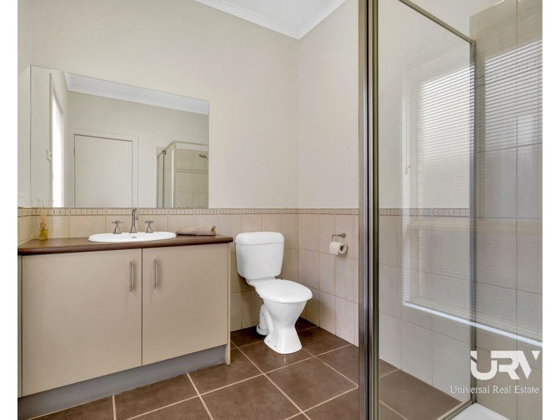 13 Bellfield Drive, Craigieburn VIC 3064