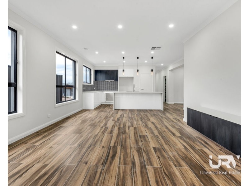 31 Adansonia  Circuit, Mickleham VIC 3064