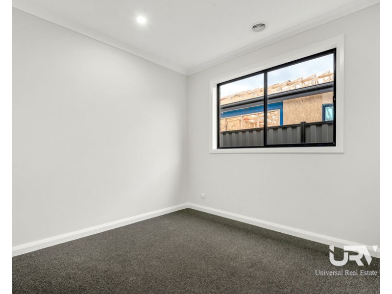 31 Adansonia  Circuit, Mickleham VIC 3064