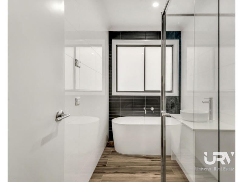 31 Adansonia  Circuit, Mickleham VIC 3064