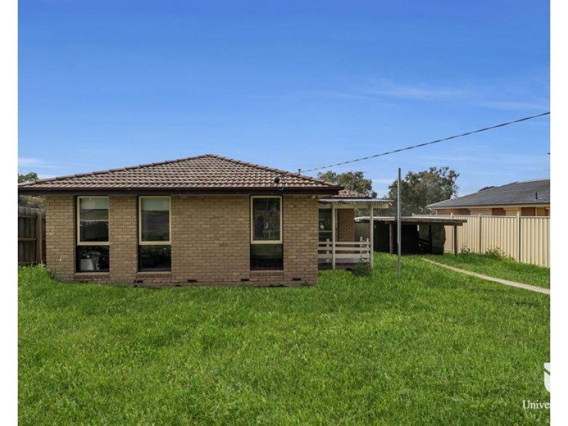 22 Langdon Crescent, Craigieburn VIC 3064