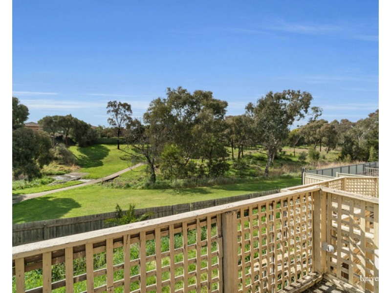 22 Langdon Crescent, Craigieburn VIC 3064