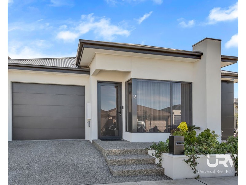 18 Bowenia Avenue, Craigieburn VIC 3064