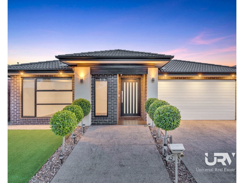 42 Valiant Crescent, Craigieburn VIC 3064