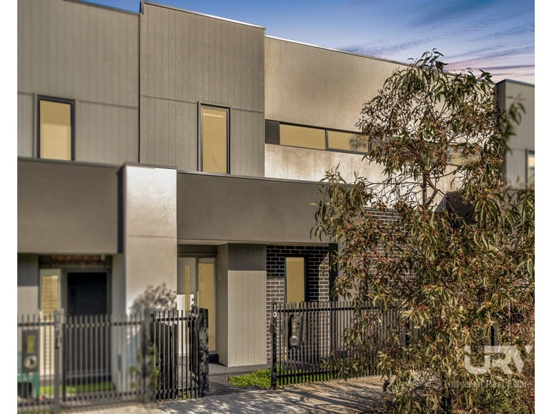 10 Cyan Walk, Craigieburn VIC 3064