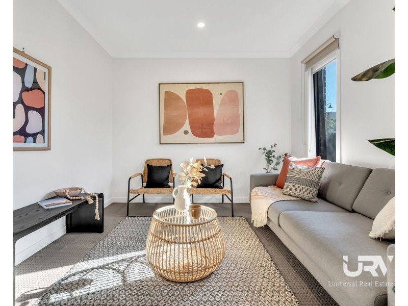 10 Cyan Walk, Craigieburn VIC 3064