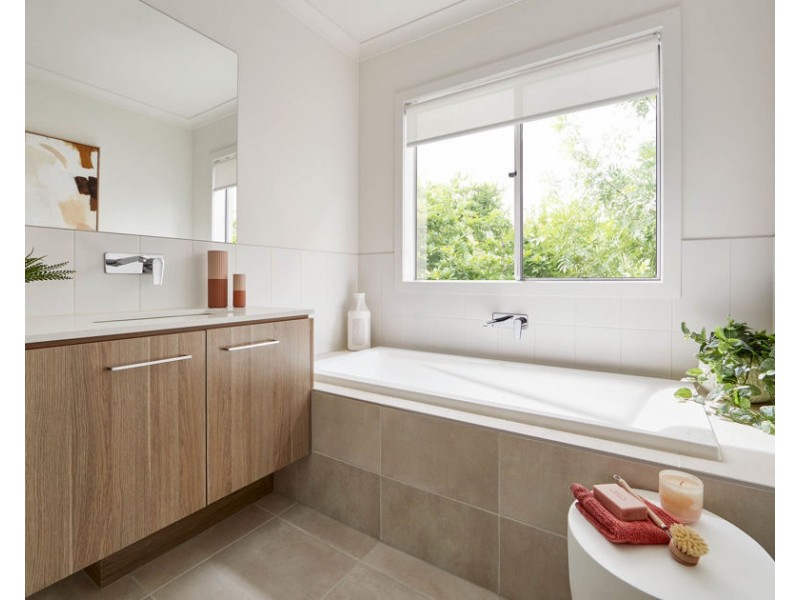 5 Carrington Drive, Mickleham VIC 3064