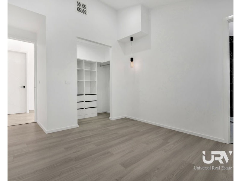 27 Madura Promenade, Mickleham VIC 3064