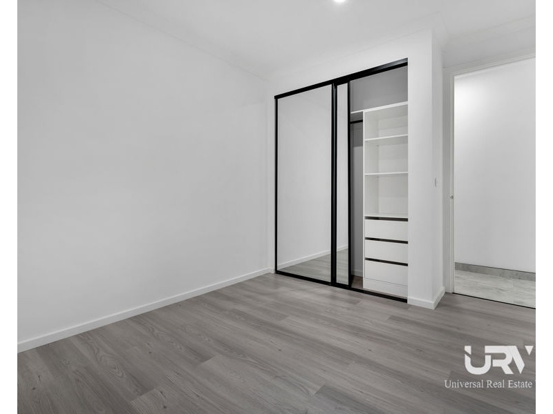 27 Madura Promenade, Mickleham VIC 3064