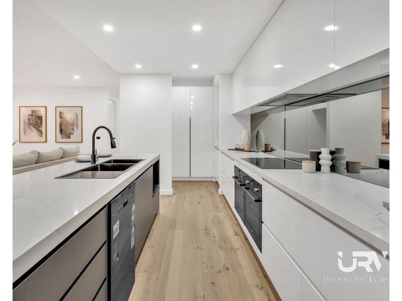 10 Compass Crescent, Donnybrook VIC 3064