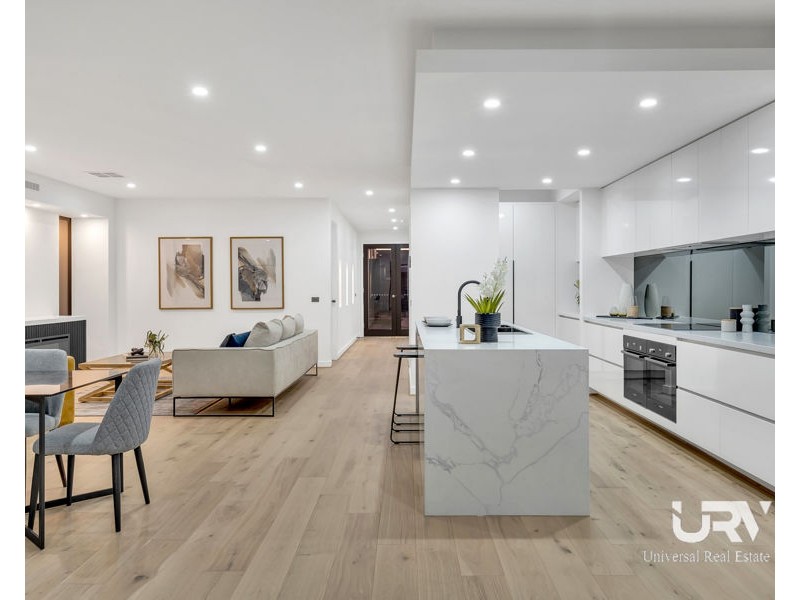 10 Compass Crescent, Donnybrook VIC 3064