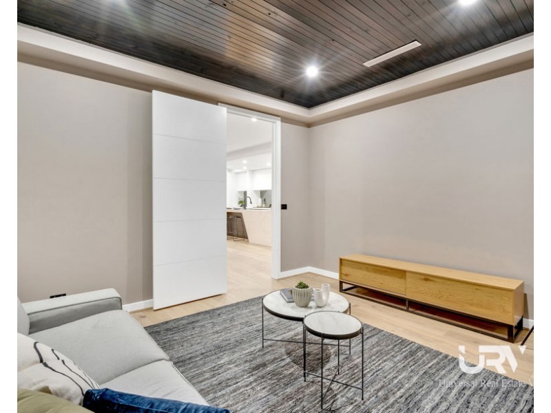 10 Compass Crescent, Donnybrook VIC 3064