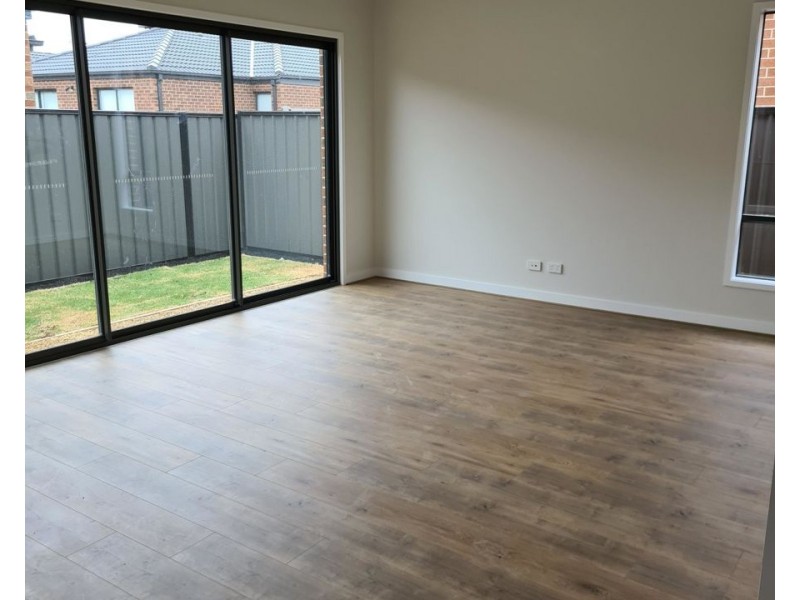 21 Sumar Drive, Craigieburn VIC 3064