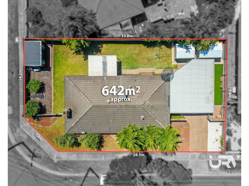 35 Bainbridge Close, Craigieburn VIC 3064