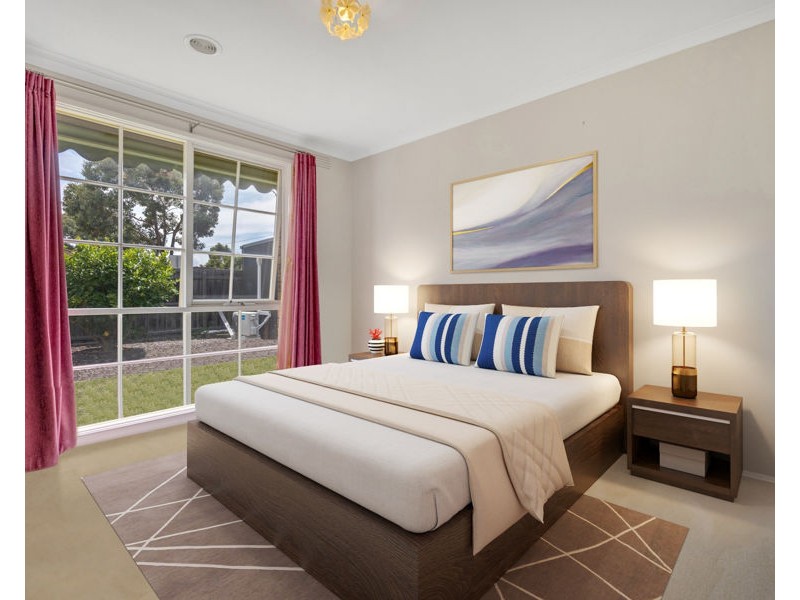 35 Bainbridge Close, Craigieburn VIC 3064