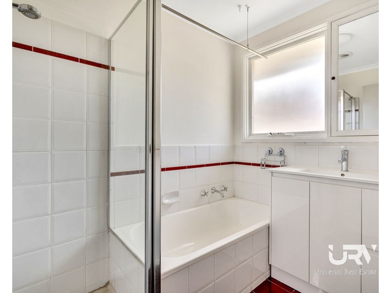 35 Bainbridge Close, Craigieburn VIC 3064