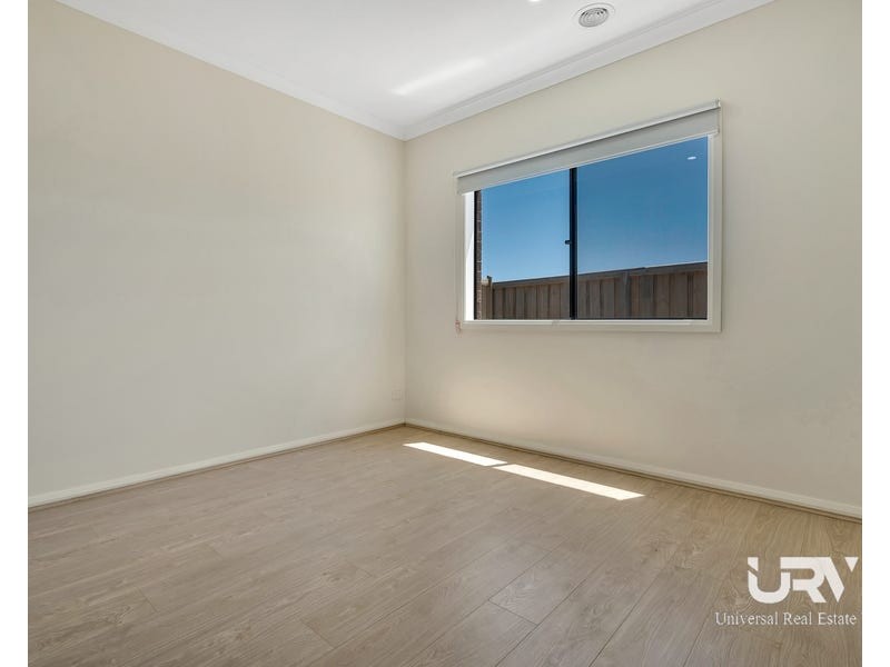 33 Tangelo Street, Mickleham VIC 3064