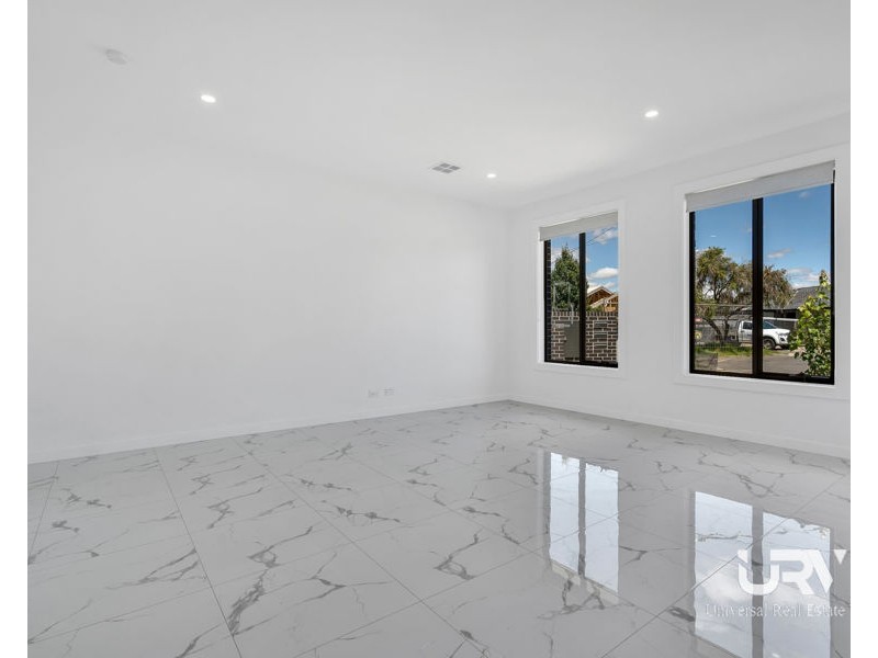 1/13 Woodlands Court, Craigieburn VIC 3064