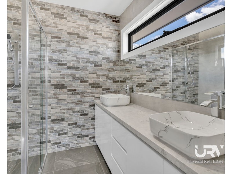 1/13 Woodlands Court, Craigieburn VIC 3064