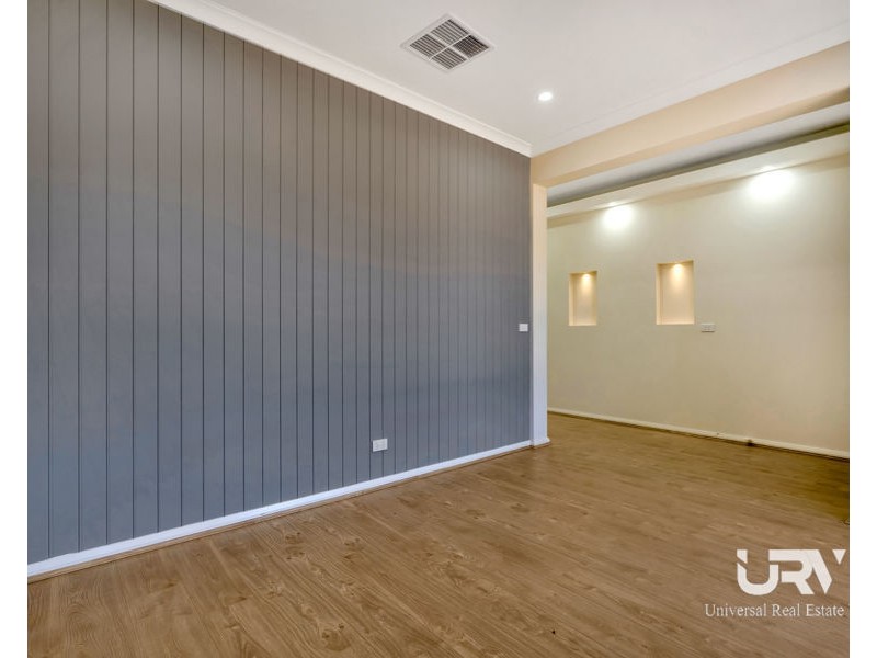 32 Madura Promenade, Mickleham VIC 3064