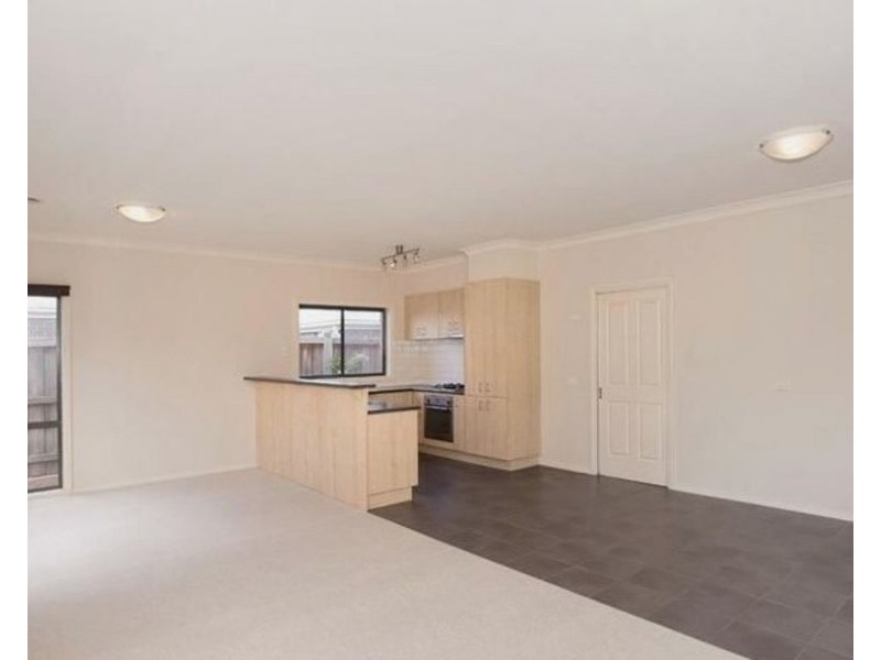 13 Earlston Place, Craigieburn VIC 3064