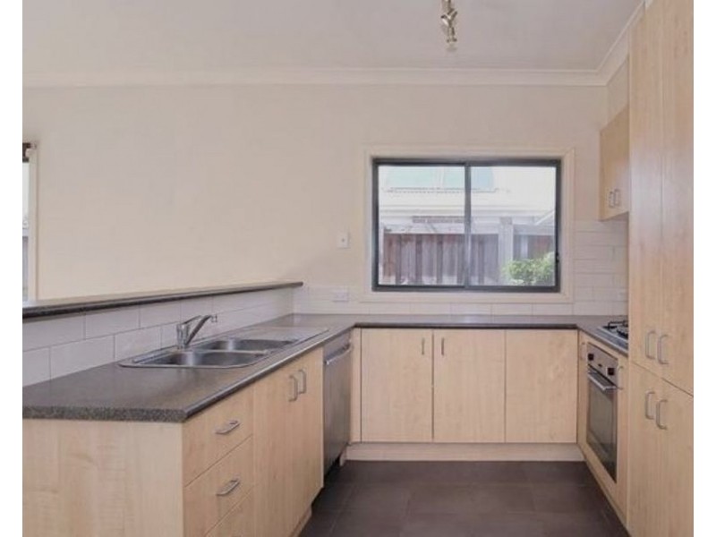 13 Earlston Place, Craigieburn VIC 3064