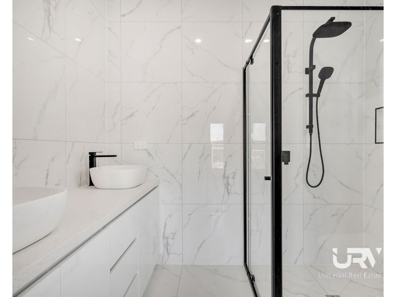 30 Poyner Circuit, Mickleham VIC 3064