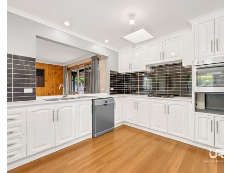 77 Langdon Crescent, Craigieburn VIC 3064