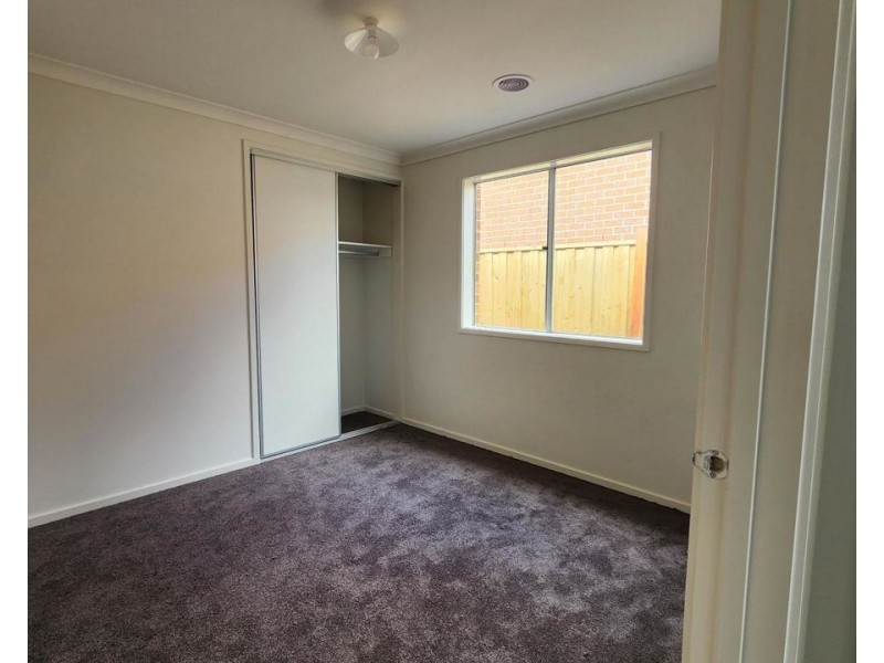 21 Luppino Street, Donnybrook VIC 3064