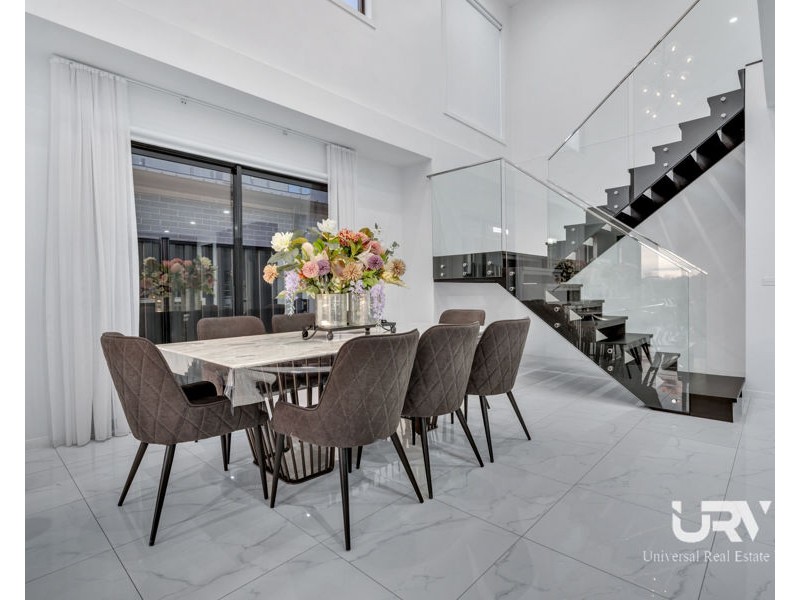 104 Debonair Parade, Craigieburn VIC 3064