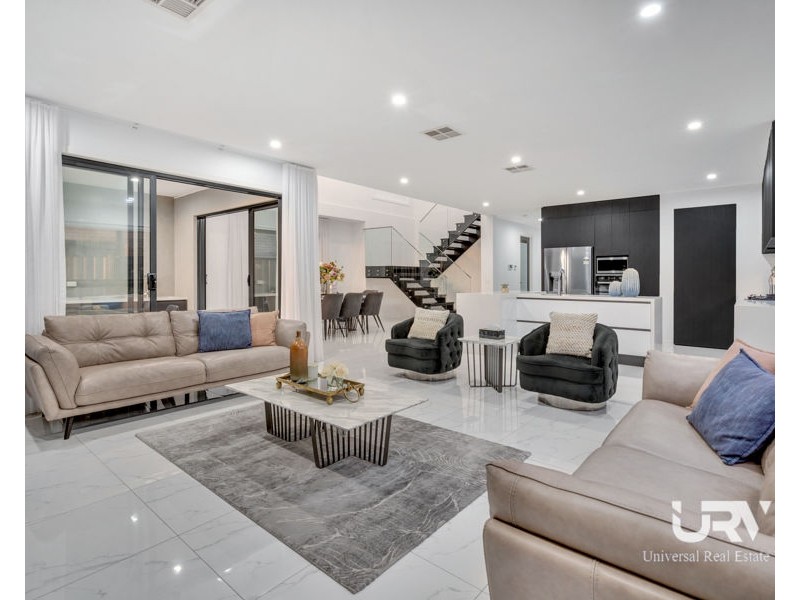 104 Debonair Parade, Craigieburn VIC 3064