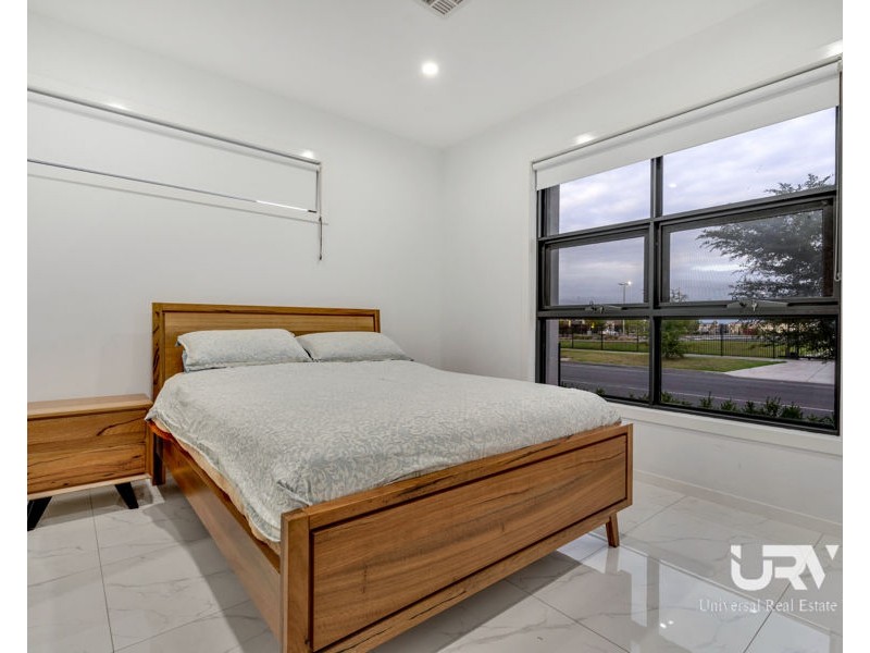 104 Debonair Parade, Craigieburn VIC 3064