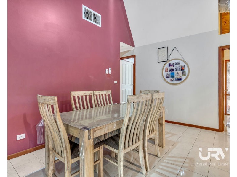 48 Centenary Drive, Mill Park VIC 3082