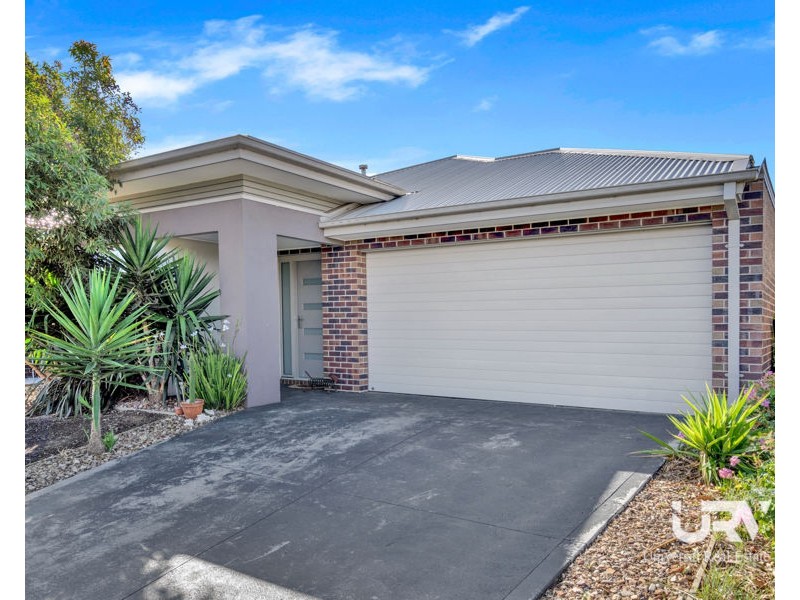 9 Yacht Road, Point Cook VIC 3030