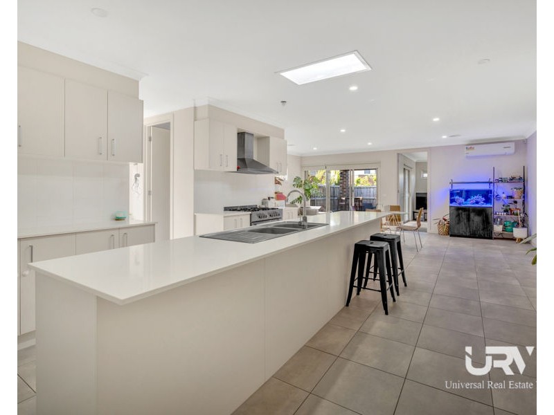 9 Yacht Road, Point Cook VIC 3030