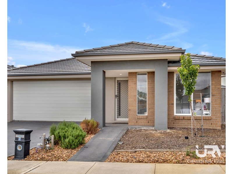 5 Leane Way, Mickleham VIC 3064