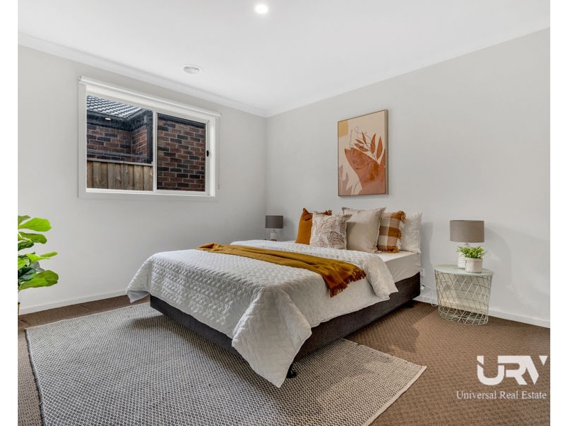 5 Leane Way, Mickleham VIC 3064