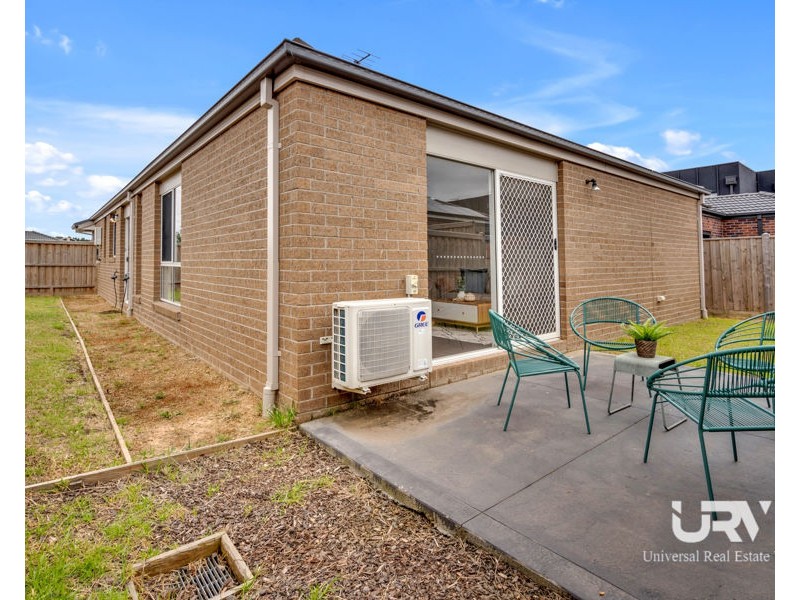 5 Leane Way, Mickleham VIC 3064