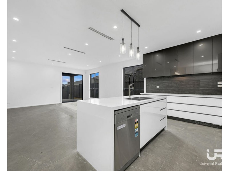 Lot 35127 Adansonia  Circuit, Mickleham VIC 3064