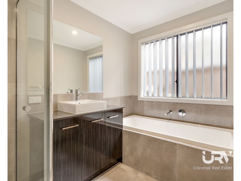 42 Pretty Sally Drive, Wallan VIC 3756