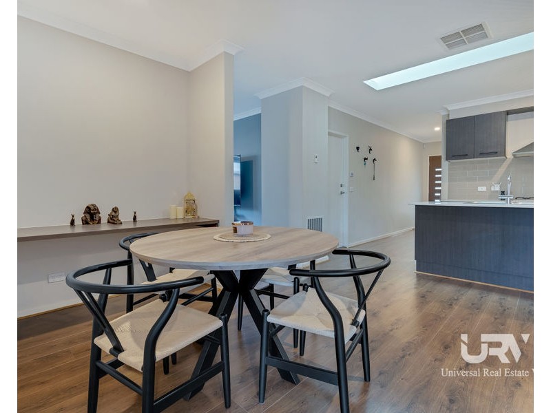 35 Moonlight Way, Mickleham VIC 3064