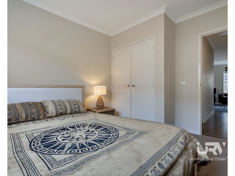 35 Moonlight Way, Mickleham VIC 3064