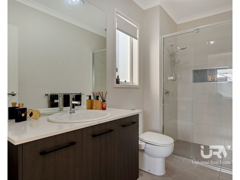 35 Moonlight Way, Mickleham VIC 3064