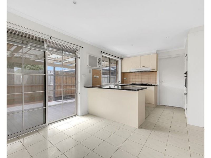 1/6 Clacton Court, Craigieburn VIC 3064
