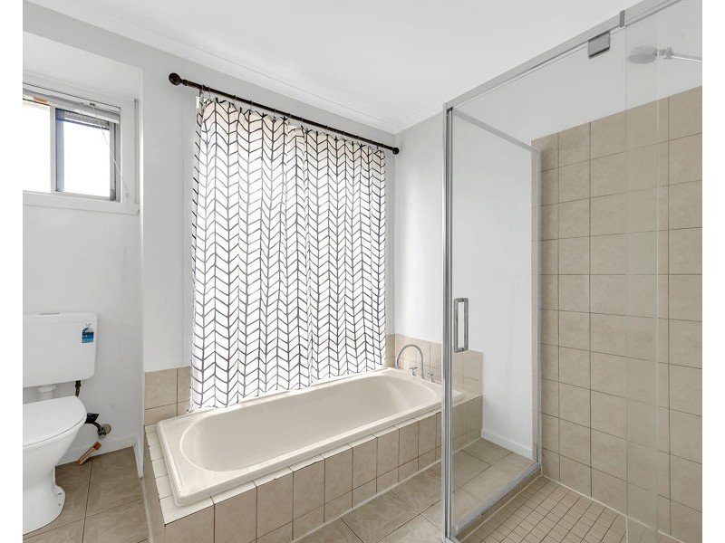 1/6 Clacton Court, Craigieburn VIC 3064