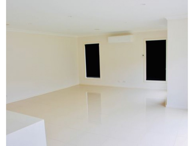 2/3 St Austell Court, Craigieburn VIC 3064